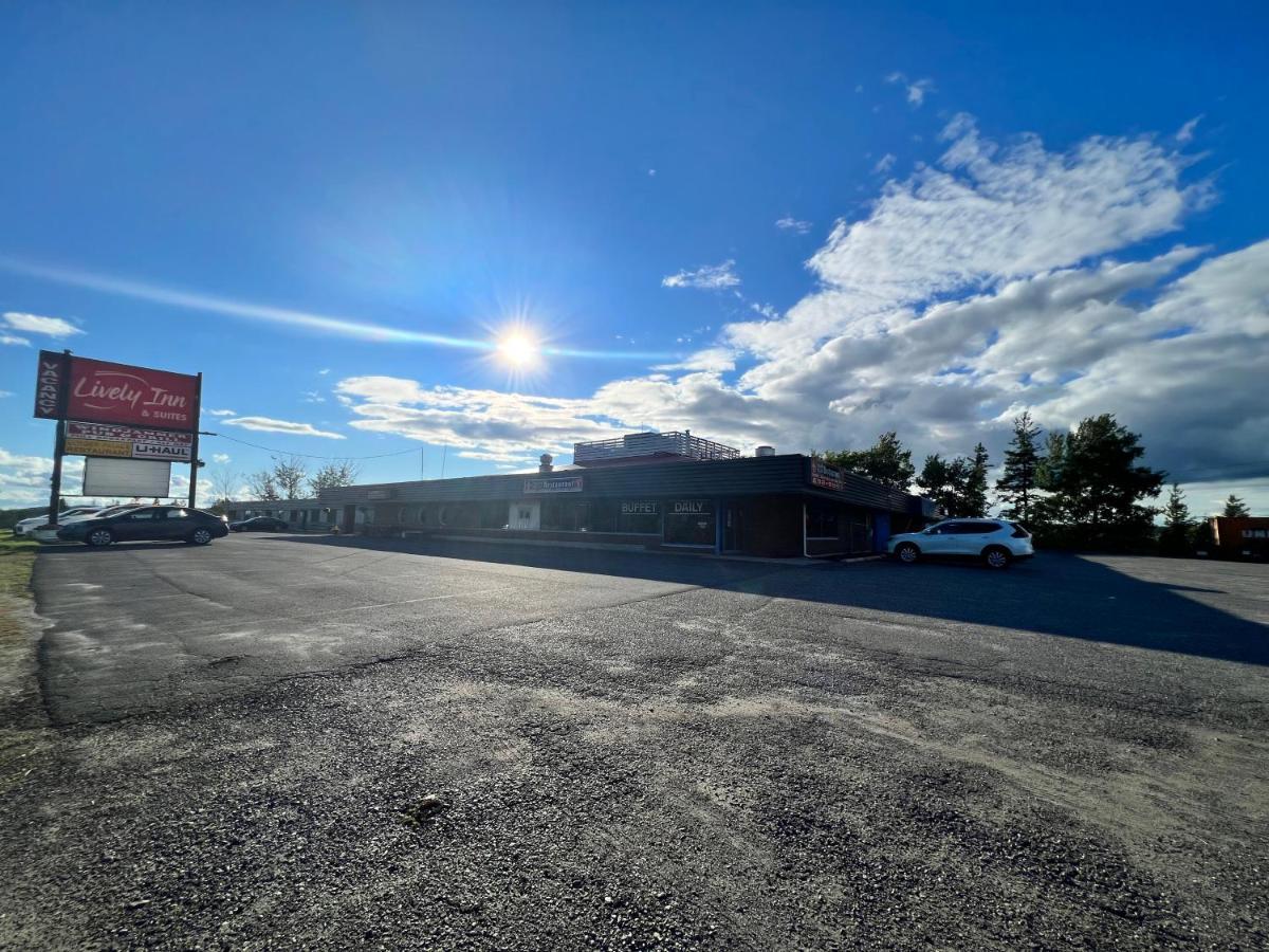 Lively Inn And Suites - Sudbury Naughton Kültér fotó