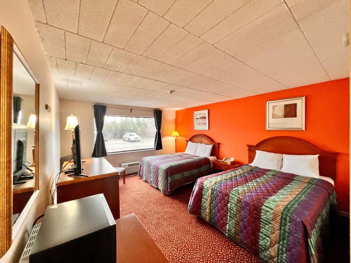 Lively Inn And Suites - Sudbury Naughton Kültér fotó
