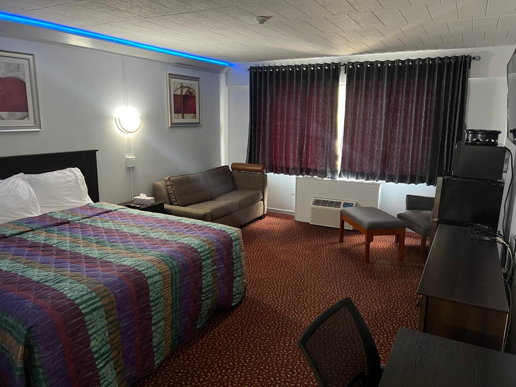 Lively Inn And Suites - Sudbury Naughton Kültér fotó