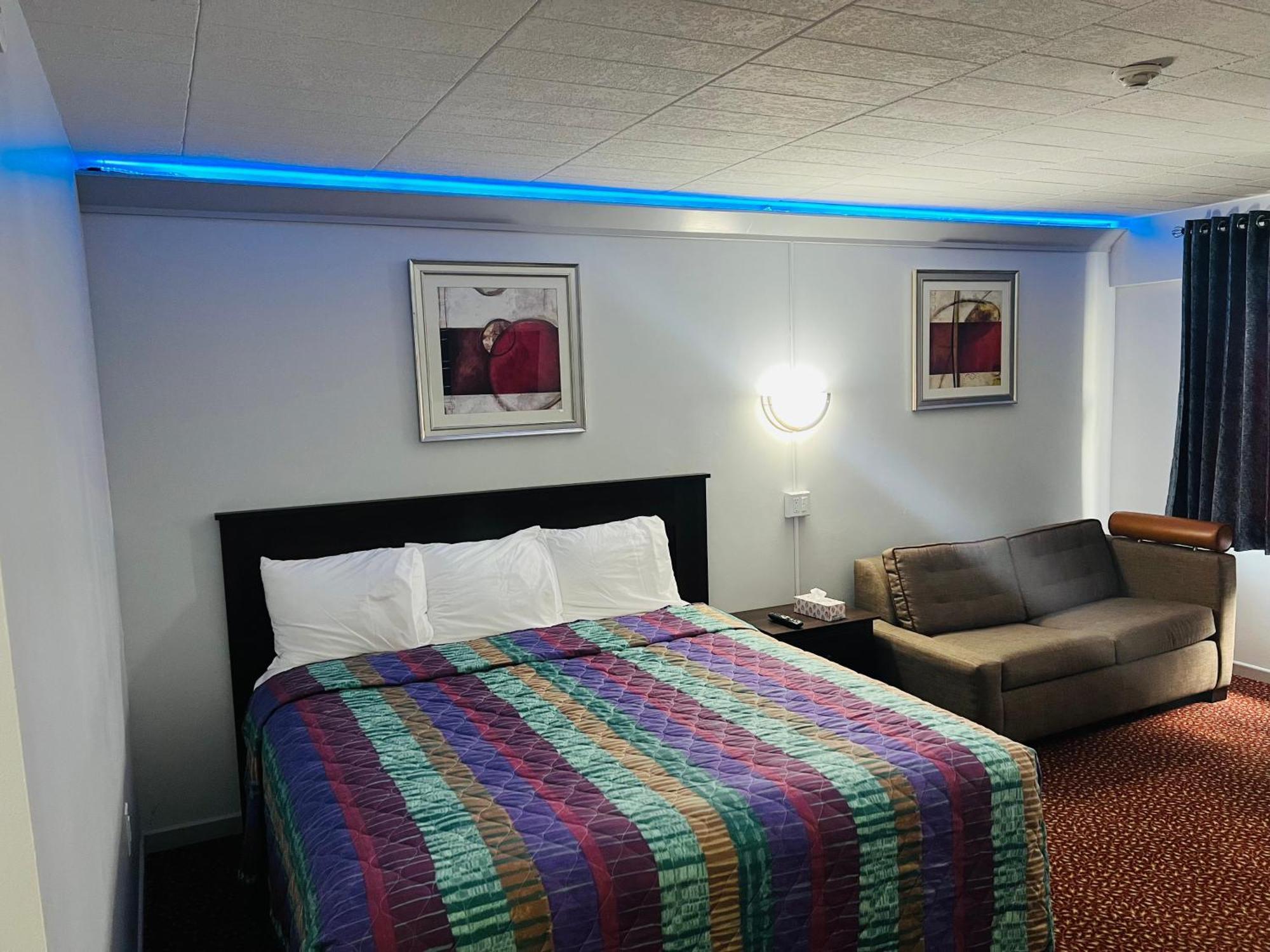 Lively Inn And Suites - Sudbury Naughton Kültér fotó